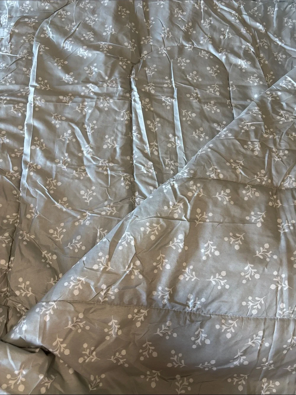 Full/Queen Reversible Comforter Set - Festive White & Green-Holiday Deer
